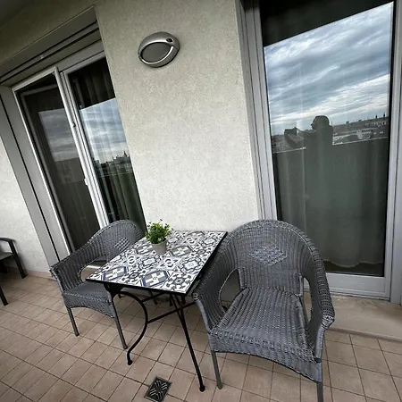 Central Apartment