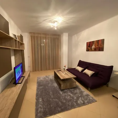 Central Apartment Апартаменты